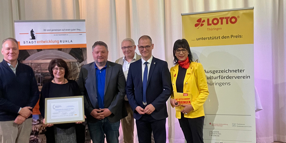 Preisübergabe an den Förderverein "St. Trinitatis e.V." Ruhla in der Kirche